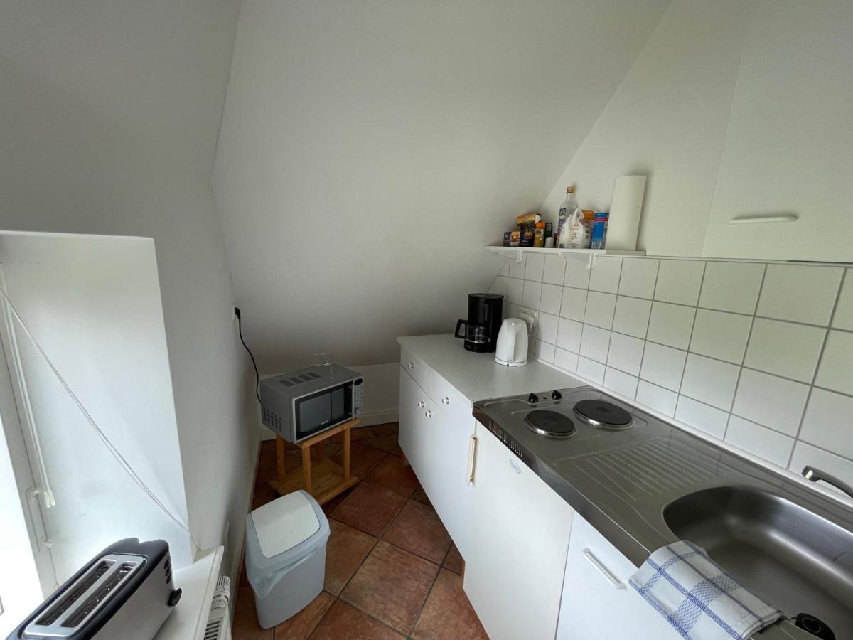 Gaestehaus Zum Krug Husum  Esterno foto