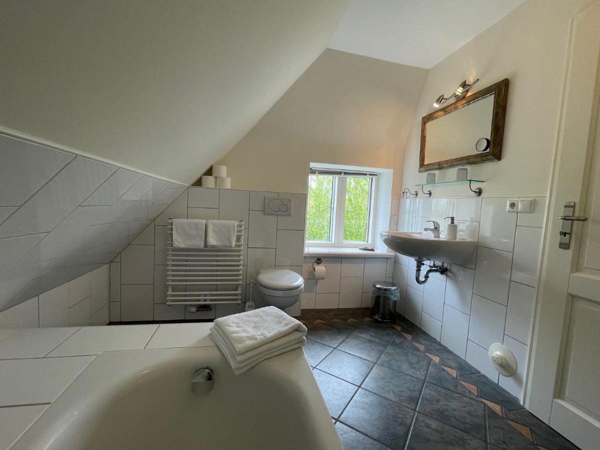 Gaestehaus Zum Krug Husum  Esterno foto